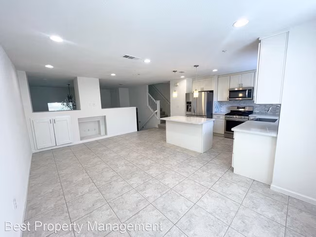 4748 Central Parkway, Dublin, CA 94568 photo 5