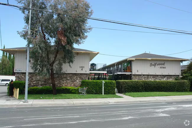 1BR/1BA Apartment on Blossom Hill Rd · San Jose photo 3
