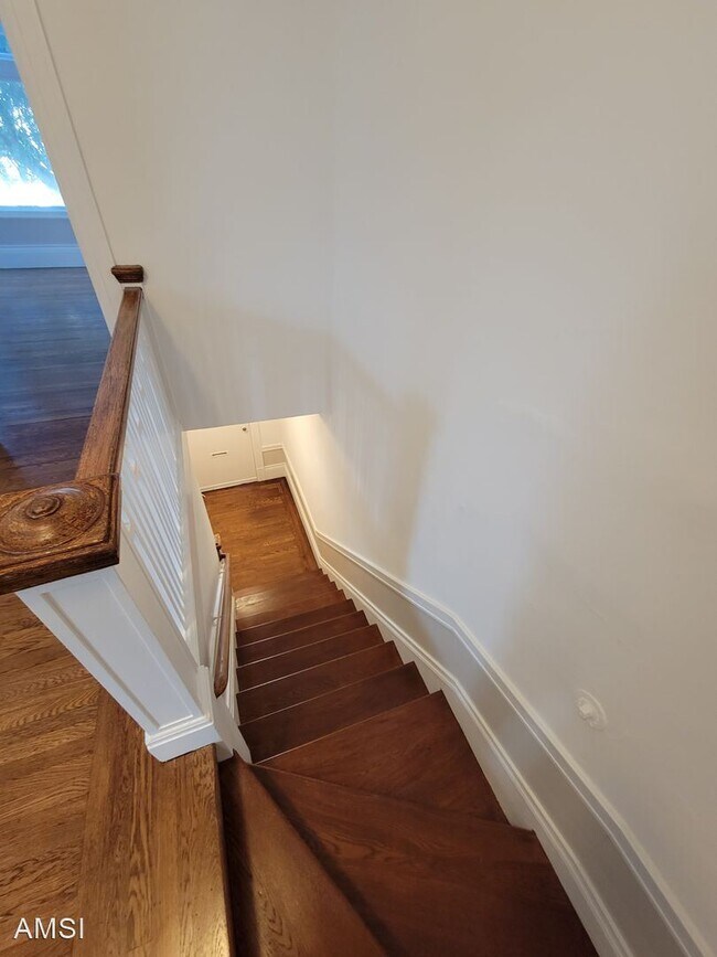 627 Central Avenue, San Francisco, CA 94117 photo 4