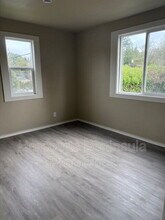 2831 NE Center St Bremerton, WA 98310 photo 5