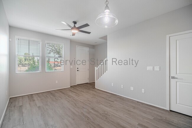 5815 S 23rd Way Phoenix, AZ 85040 photo 5