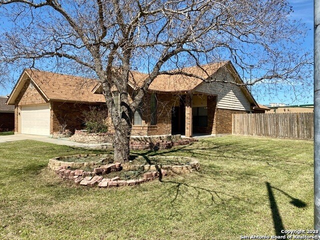 7955 Flower Trail San Antonio, TX 78244 photo 2