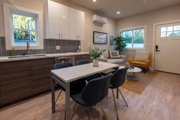 678 Bellflower photo 2