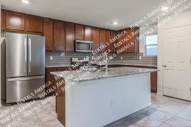 16267 W La Ventilla Way Goodyear, AZ 85338 photo 3