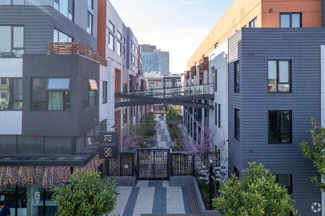 1288 Howard photo 3