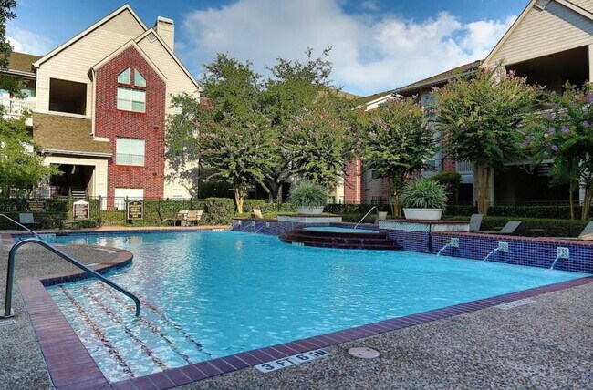 1330 Old Spanish Trl Houston, TX 77054 photo 3