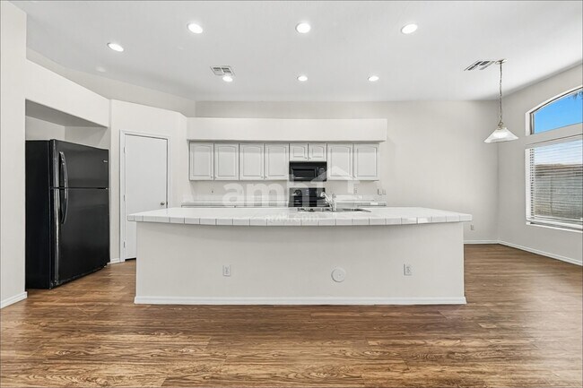 9435 W Pierson St Phoenix, AZ 85037 photo 5