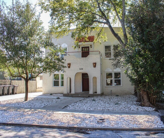 410 Fulton Ave San Antonio, TX 78212 photo 2