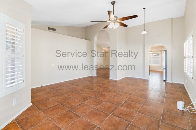3110 N 114th Dr photo 4