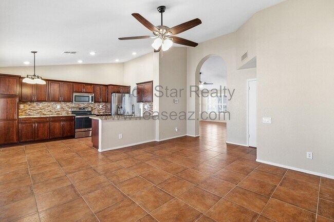 3110 N 114th Dr photo 5