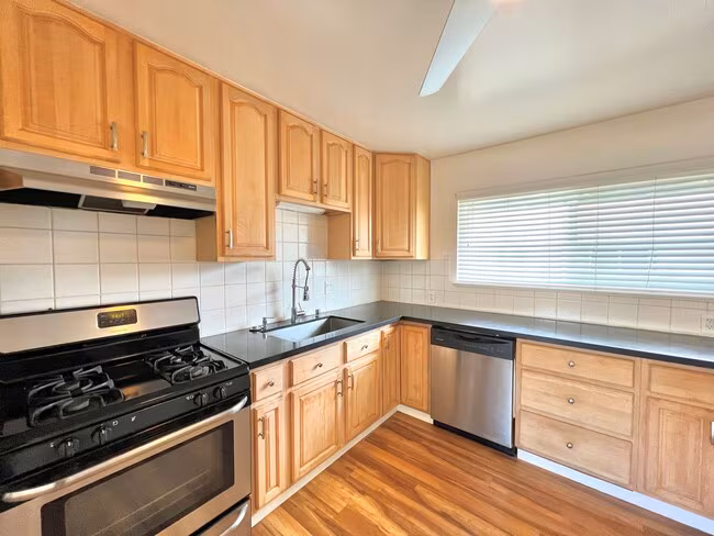 871 Sonoma Ave Santa Rosa, CA 95404 photo 2