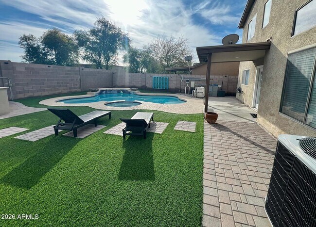 2721 S 108th Ave Avondale, AZ 85323 photo 5