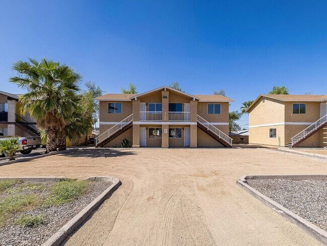 7120 North 66th Drive, Glendale, AZ 85301 photo 4