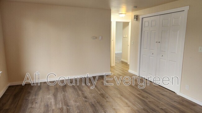 1405 Wright Ave Sumner, WA 98390 photo 3