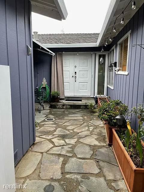 2715 Brittan Avenue, San Carlos, CA 94070 photo 4