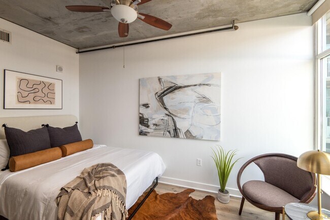 1080 Park Blvd San Diego, CA 92101 photo 4