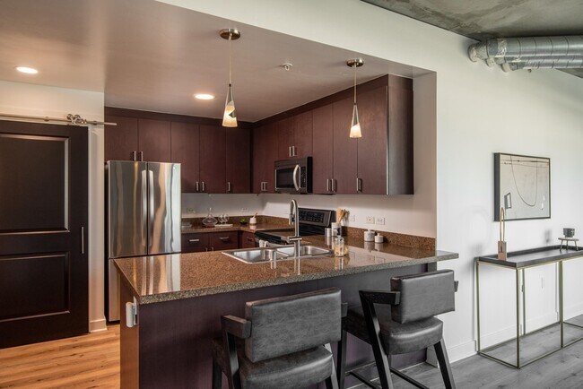 1080 Park Blvd San Diego, CA 92101 photo 3
