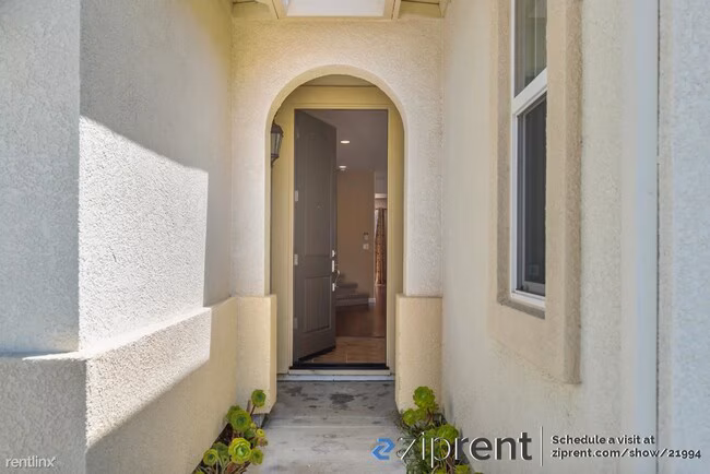 5307 Salerno Drive, Dublin, CA 94568 photo 3