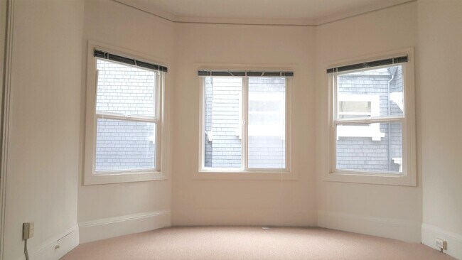 2718 College Ave Berkeley, CA 94705 photo 3