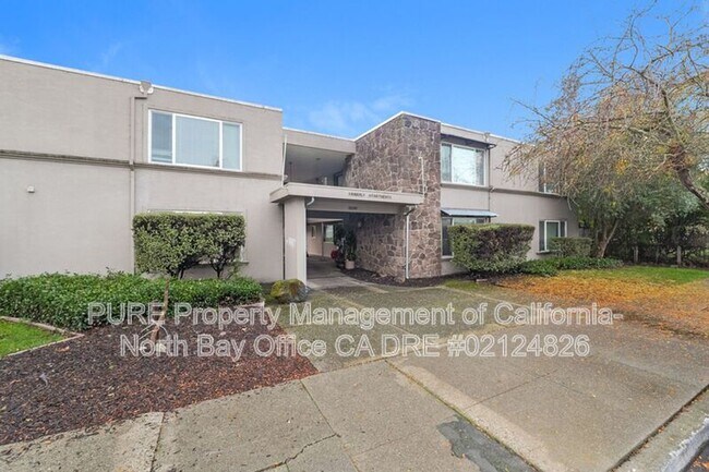 2120 Sonoma Ave Santa Rosa, CA 95405 photo 2
