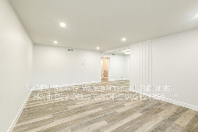 2120 Sonoma Ave Santa Rosa, CA 95405 photo 4