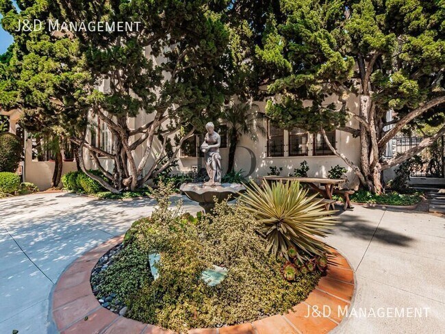 3501 Front St San Diego, CA 92103 photo 4