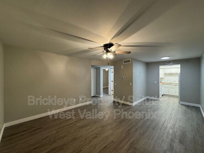 17 E Ruth Ave Phoenix, AZ 85020 photo 5
