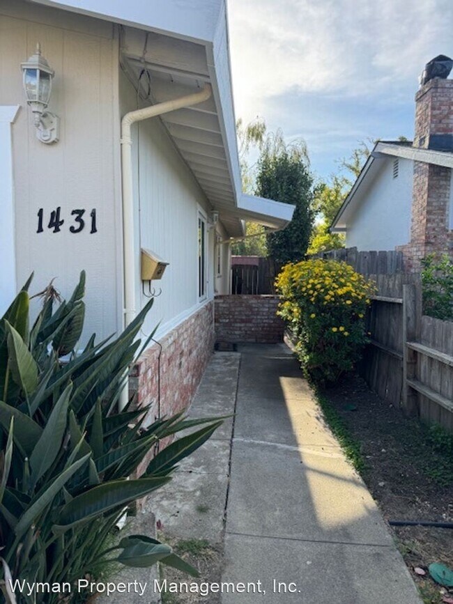 1431 El Capitan Way Napa, CA 94558 photo 2