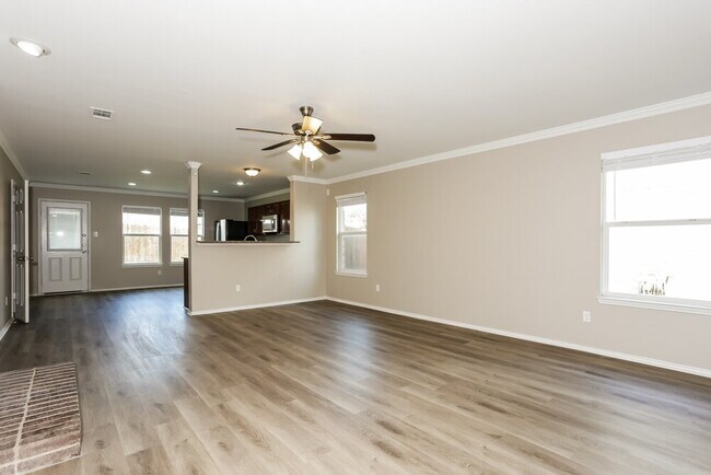 10321 Fossil Valley Drive, Fort Worth, TX 76131 photo 5