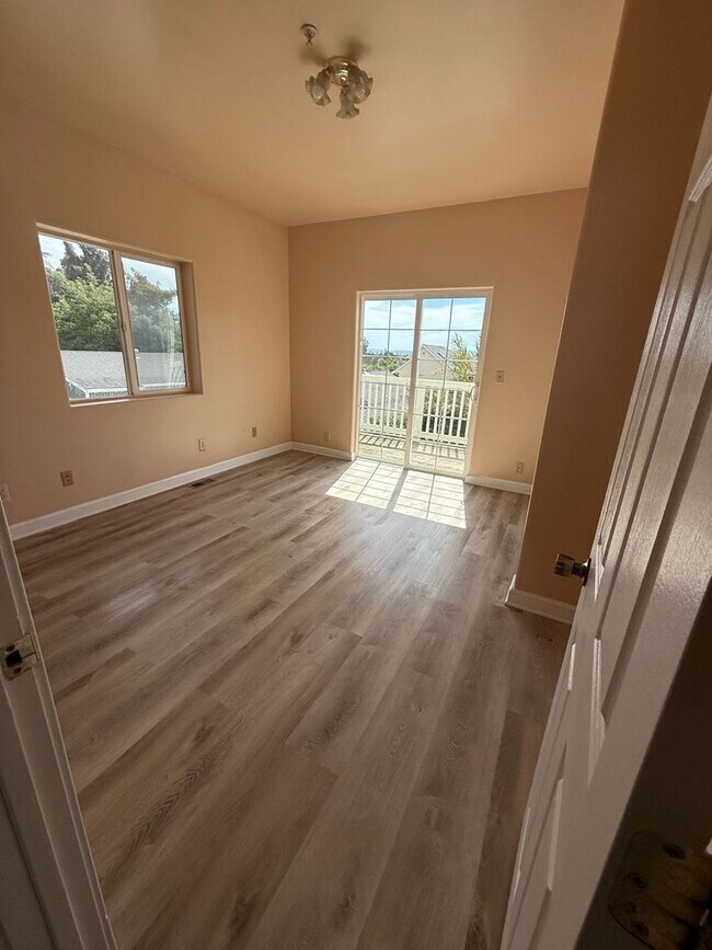 8027 Ney Ave Oakland, CA 94605 photo 5