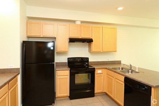 Homestead Oaks Apartments photo 2