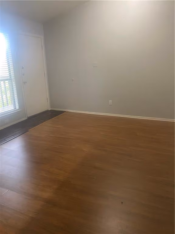 612 Park Pl Austin, TX 78705 photo 3