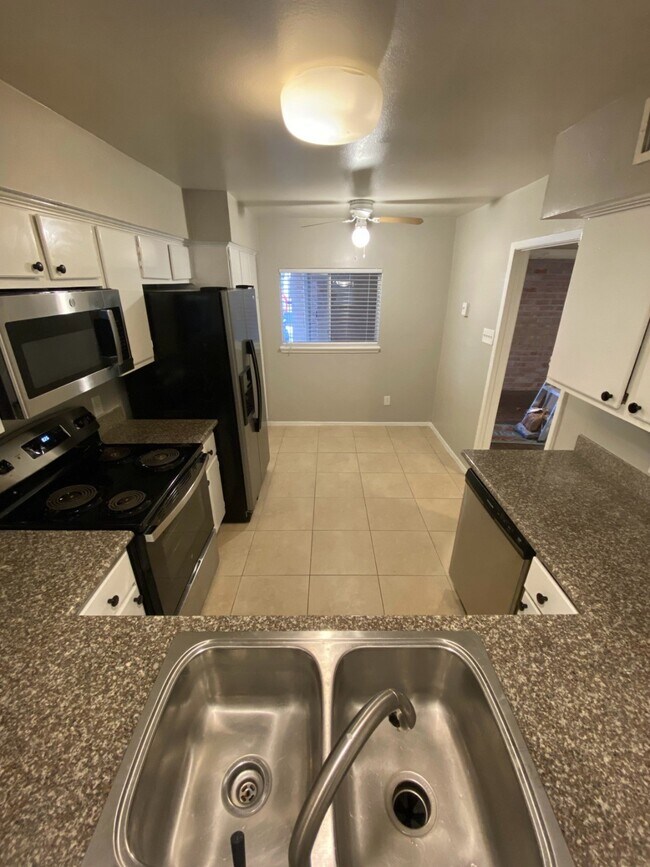 2210 Dorrington Street, Houston, TX 77030 photo 5