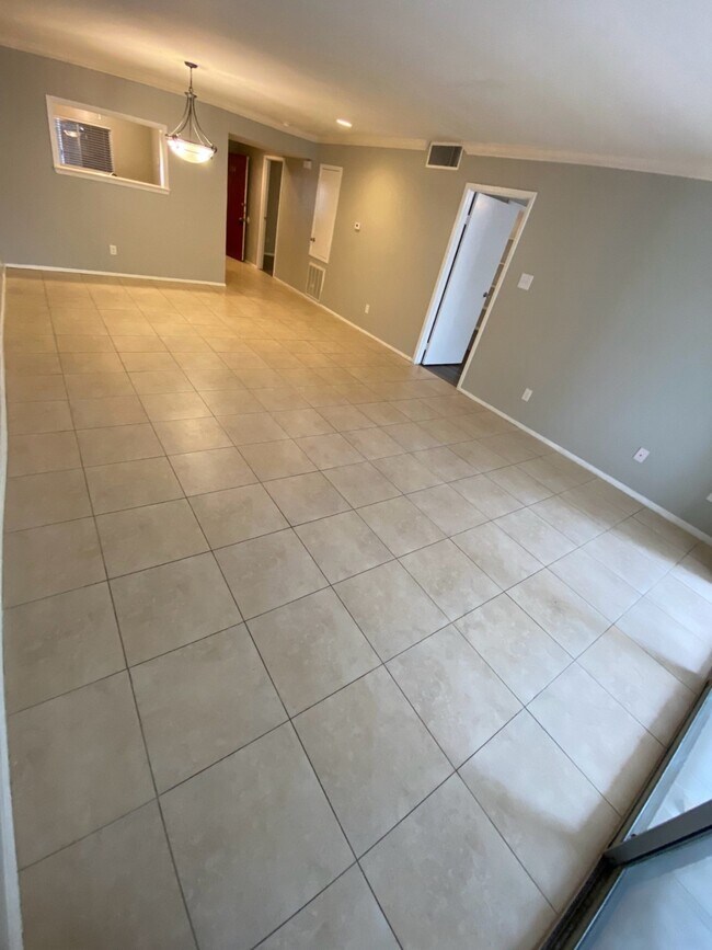 2210 Dorrington Street, Houston, TX 77030 photo 3