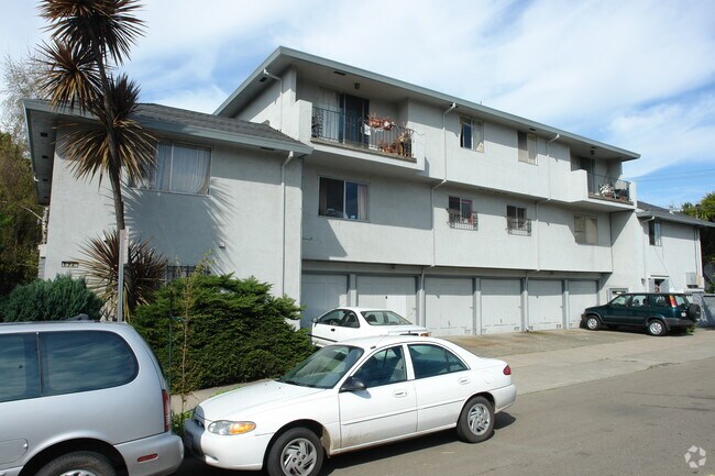 1646 Berkeley Way - BlueBridge photo 2