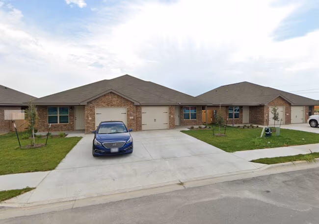 2420 Duntov Dr Temple, TX 76504 photo 4