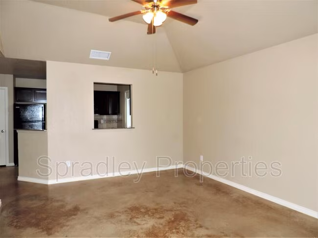 767 E Ridge Blvd Temple, TX 76502 photo 3