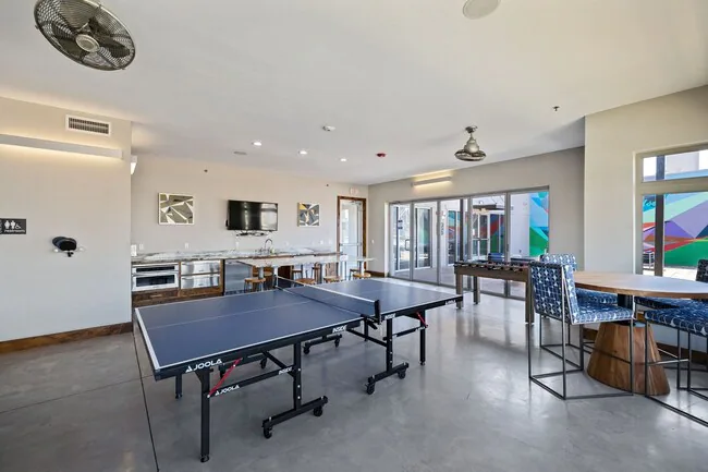 906 East 10th Street, Austin, TX 78702 photo 3