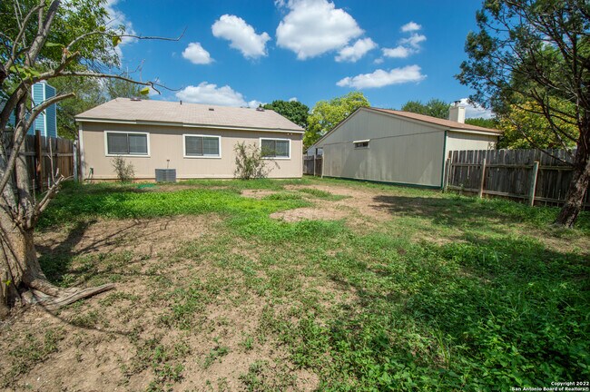 6311 Village Club San Antonio, TX 78250 photo 3