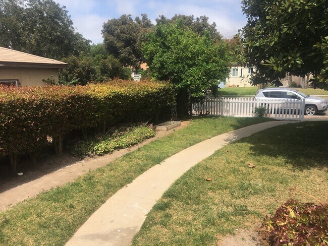 1451-1451-1451-1452 Hornblend St San Diego, CA 92109 photo 4
