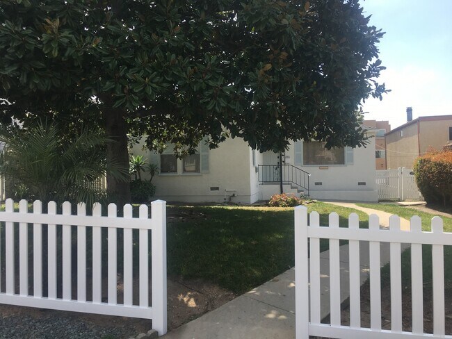1451-1451-1451-1452 Hornblend St San Diego, CA 92109 photo 2