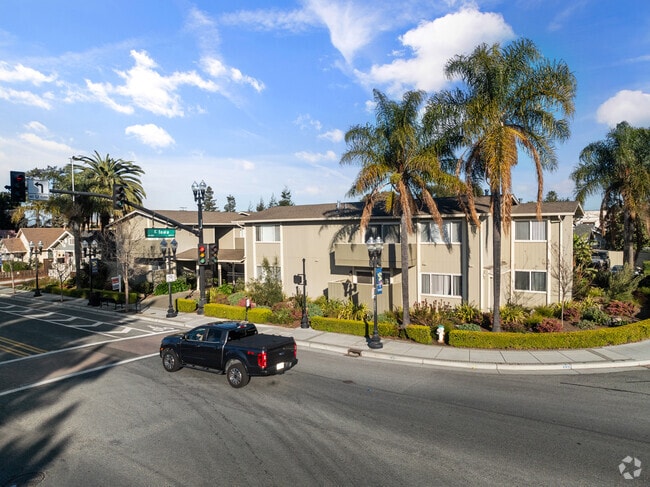 Sunnyvale Apartments photo 4