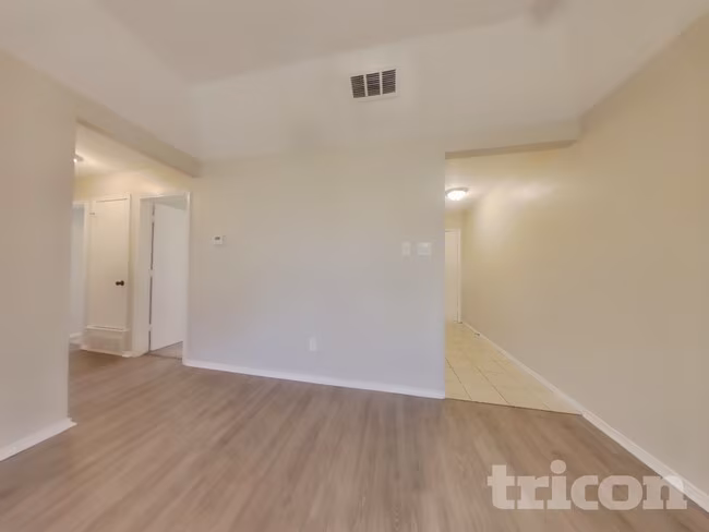5708 Woodsetter Court, Arlington, TX 76017 photo 2