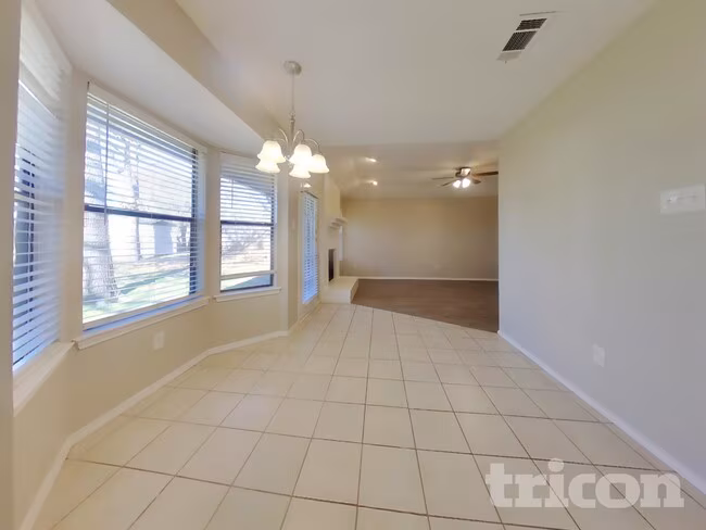 5708 Woodsetter Court, Arlington, TX 76017 photo 5