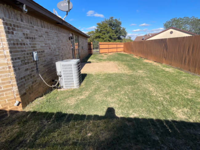 604 Hilltop photo 3