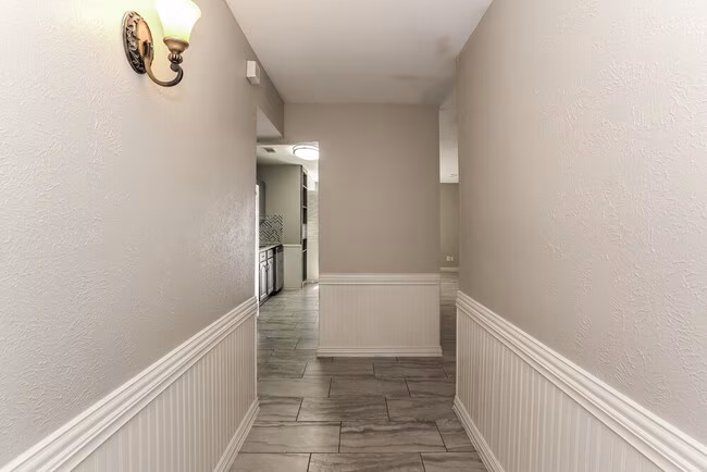 1625 Clark Trail, Grand Prairie, TX 75052 photo 3