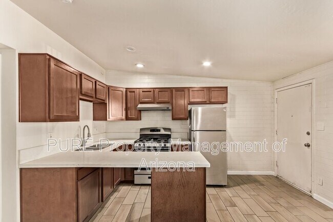 1002 S Mariana St Tempe, AZ 85281