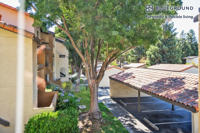 1600 Villa St Mountain View, CA 94041 photo 5