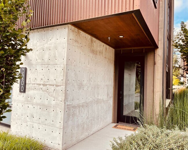 4533 Flying Goat Ave NE Bainbridge Island, WA 98110 photo 4