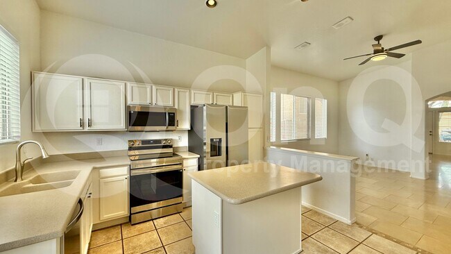 31205 N 45th St Cave Creek, AZ 85331 photo 3